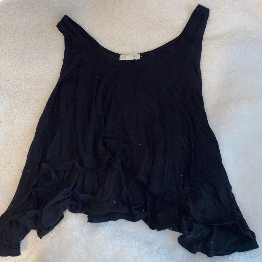 black flowy crop